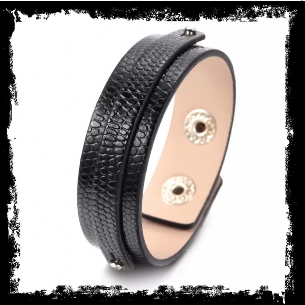 New Royal Beler 2022 DIY Charm Leather Bangle Snap Bracelet - Picture 3 of 10